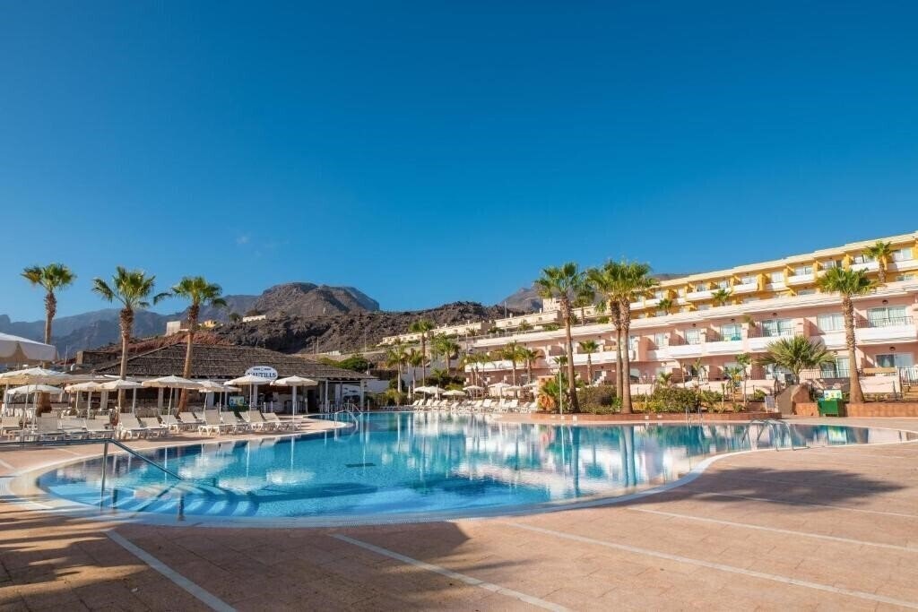 Фотографія Landmar Costa los Gigantes Family Resort 4*