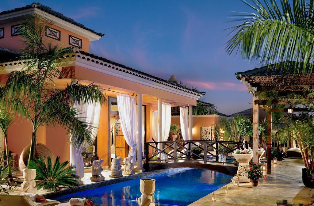 Готель Royal Garden Villas 5*