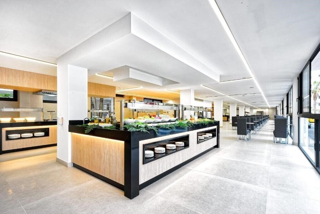 Zdjęcie Parque La Paz 4*