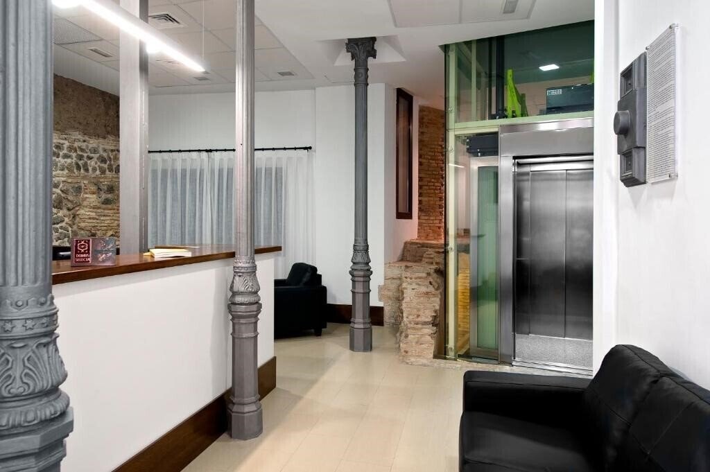 Zdjęcie Domus Plaza Zocodover Hotel 2*