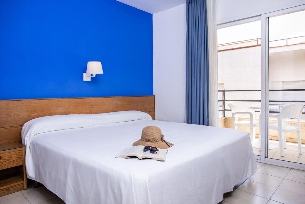 Зображення RVHotels Mar de Tossa (ex. Park Hotel/URH Tossa de Mar Hotel) 3*