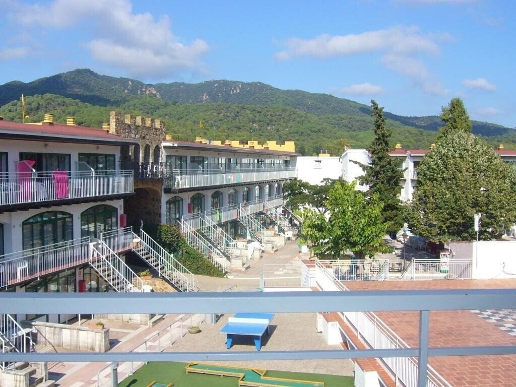 Фотографія Medplaya Aparthotel San Eloi 2*