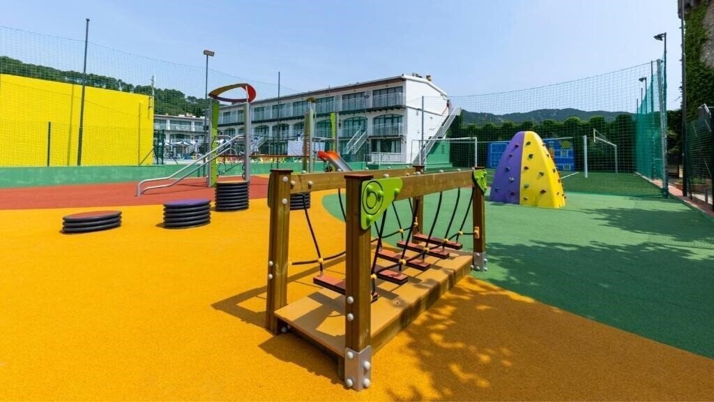 Изображение Medplaya Aparthotel San Eloi 2*