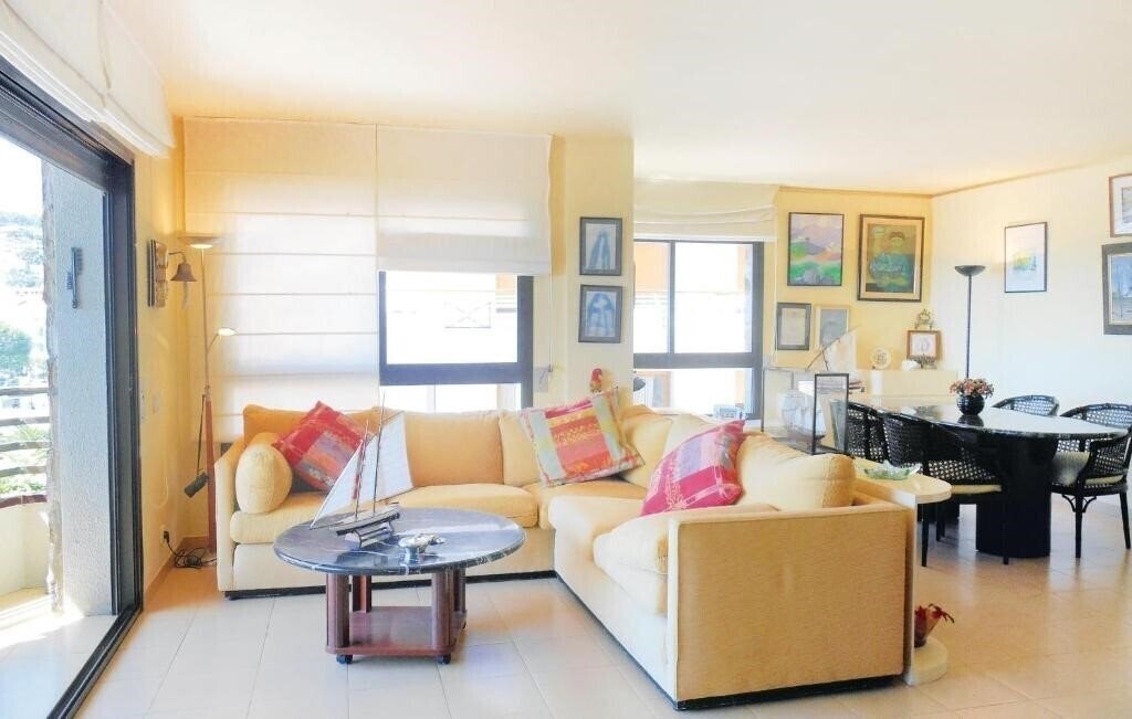 Zdjęcie T Nice Apartment Near Beach Tossa 5*