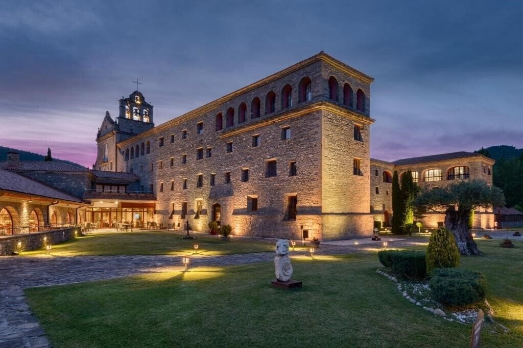 Hotel Barcelo Monasterio De Boltana 5*