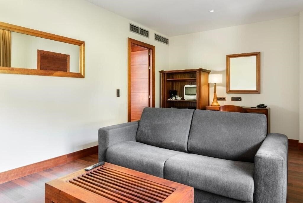 Zdjęcie Barcelo Monasterio De Boltana 5*