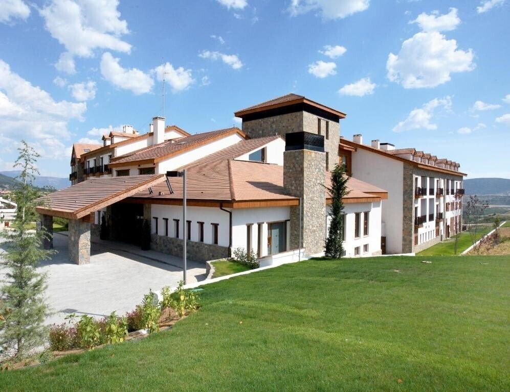 Зображення Golf & SPA Real Badaguas Jaca (ex. Barcelo Jaca Golf & SPA, Barcelo Golf Hotel Jaca) 4*