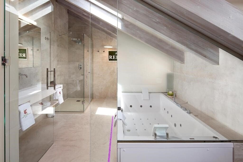 Zdjęcie Hotel Mediodia Plan 2*