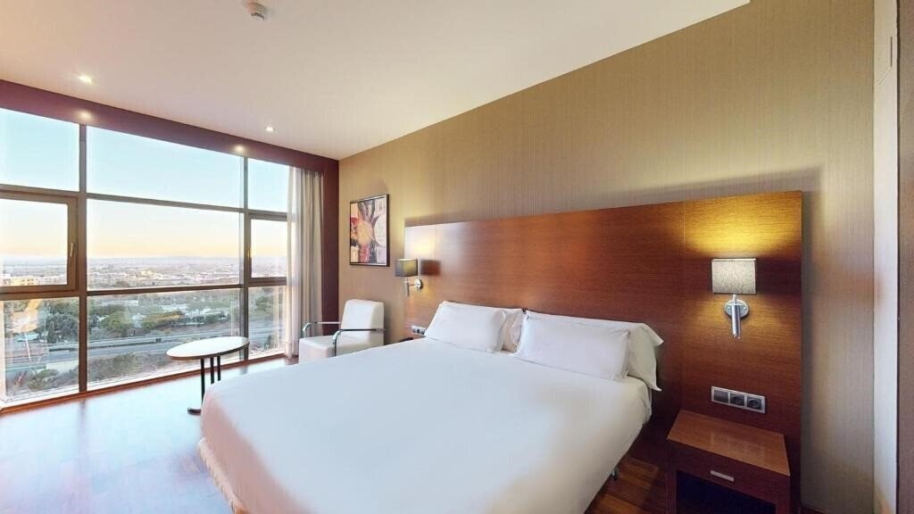 Фото Valencia Congress 4*