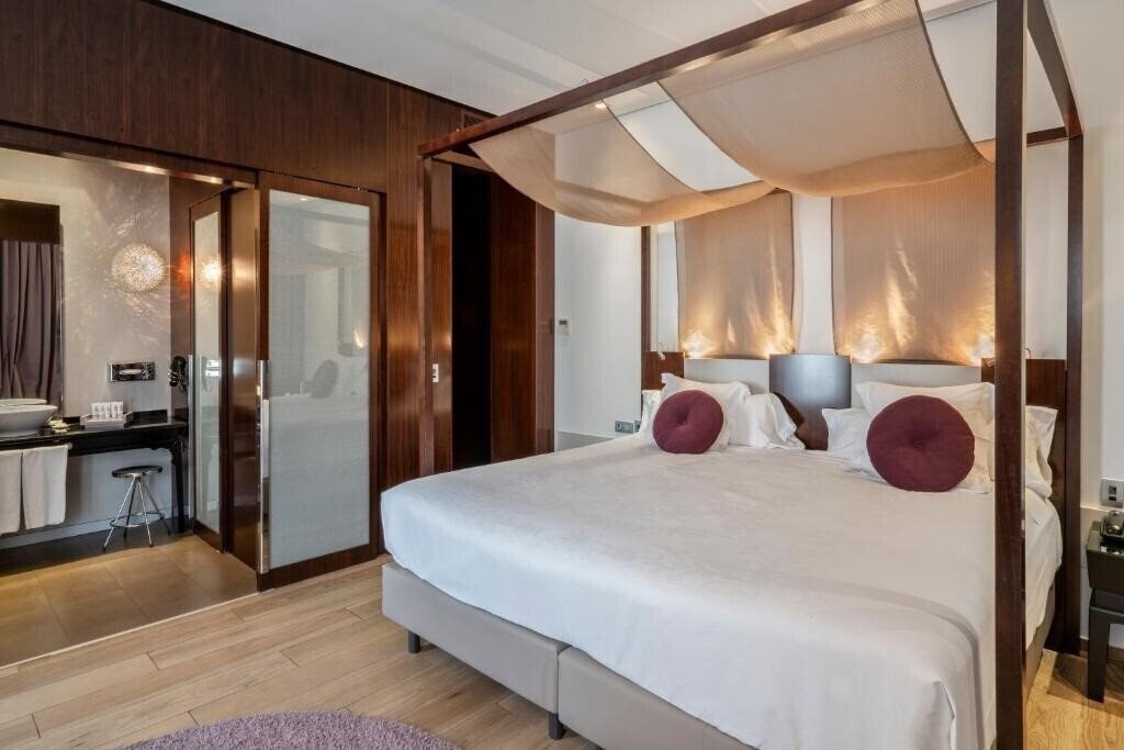 Hotel Vincci Lys 4*