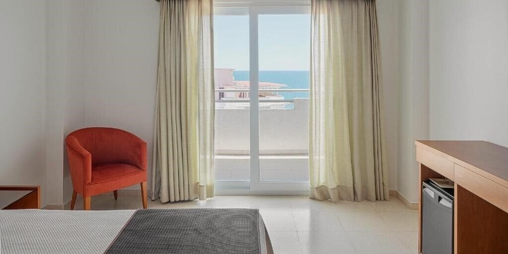 Готель Santa Marta Valencia 4*