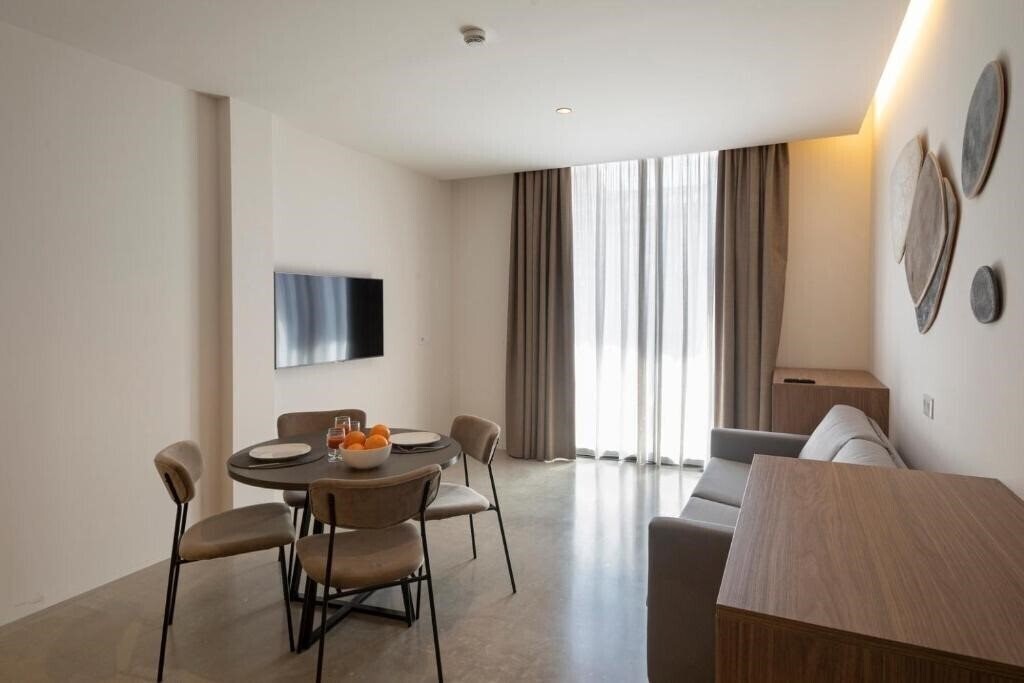 Zdjęcie Dau Studios 3*