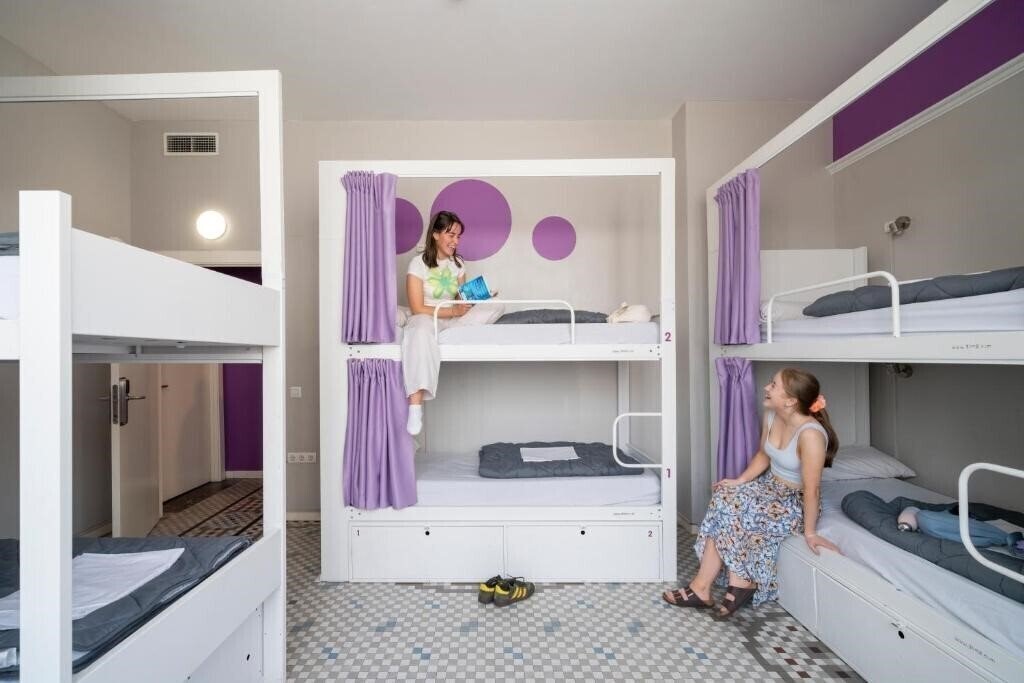 Obraz Purple Nest Hostel 1*