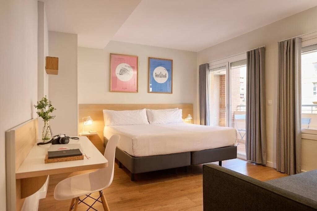 Zdjęcia Rooms Ciencias 2*