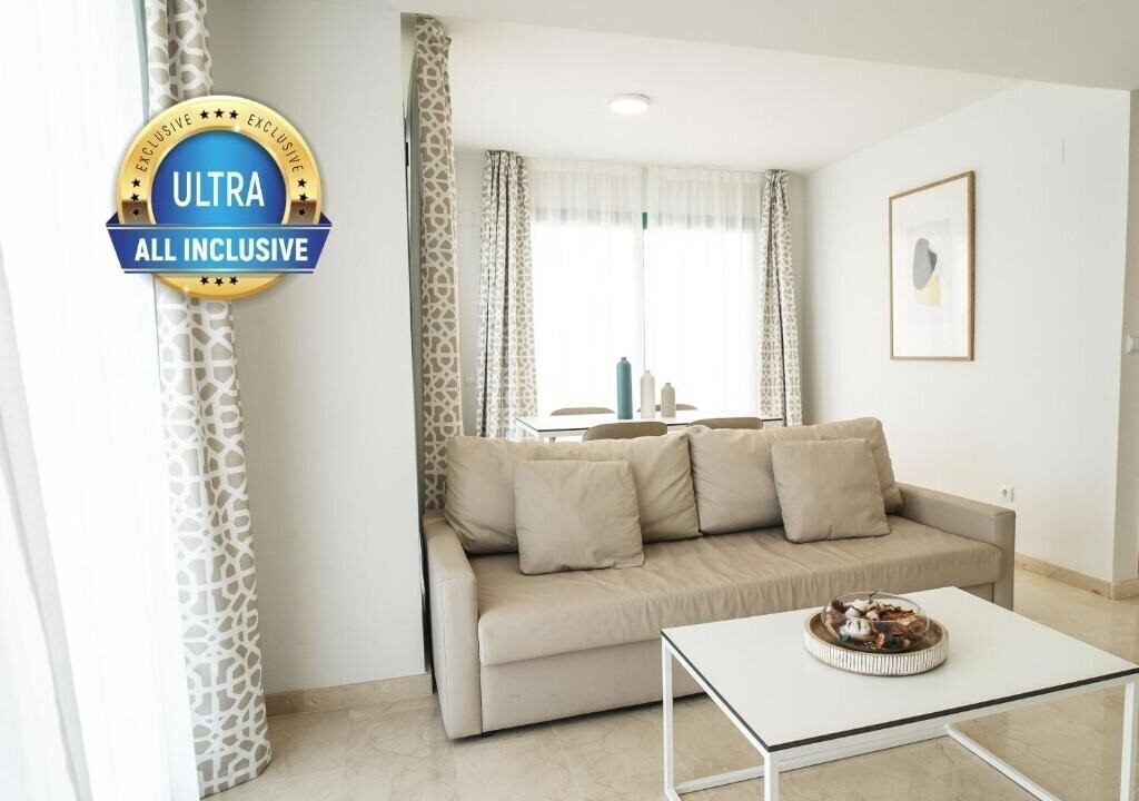 Готель Apartamentos Magic Atrium Beach 3*