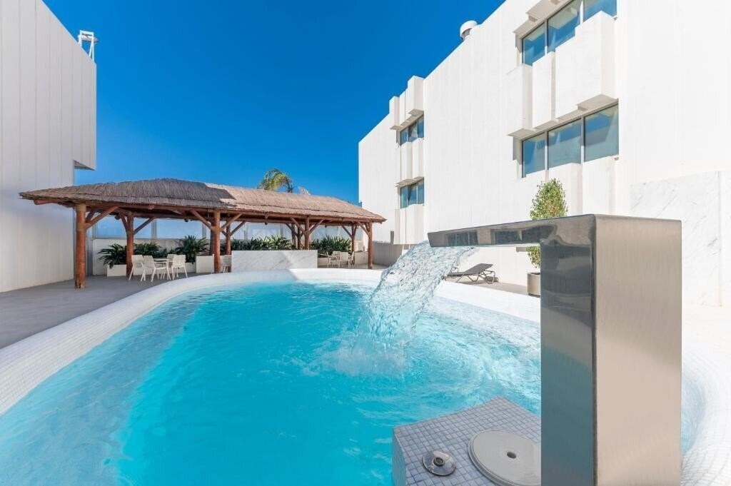 Hotel Port Azafata Valencia (ex. Tryp Valencia Azafata Hotel) 4*