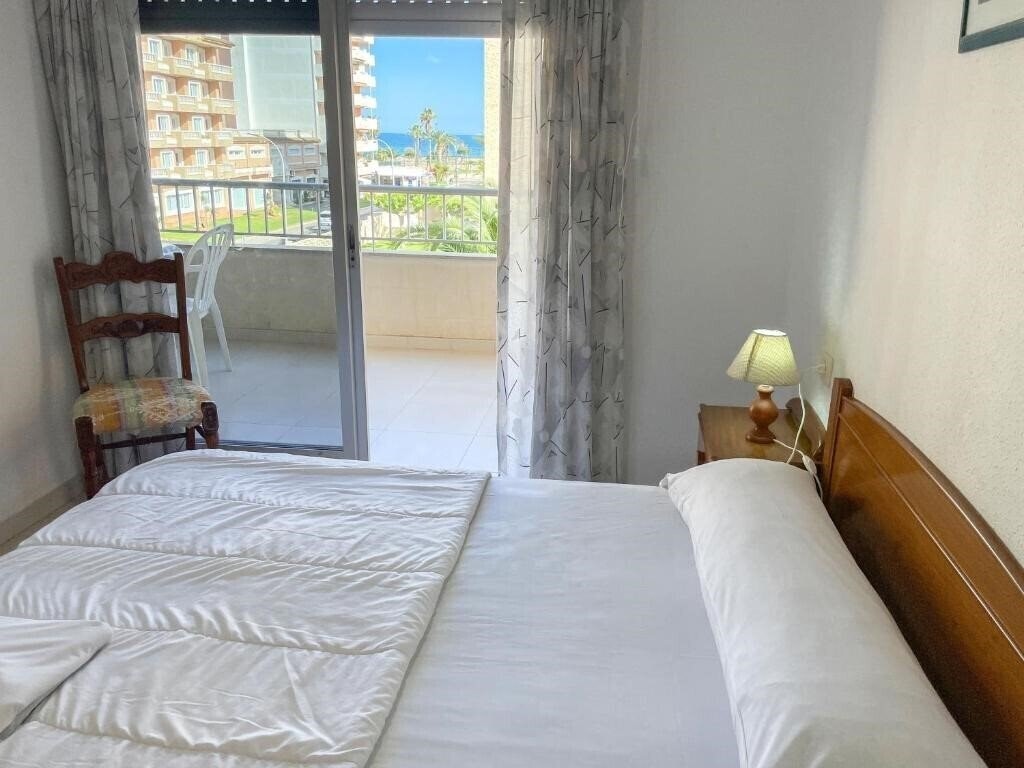 Фото Apartamentos Azahar 3000 2*