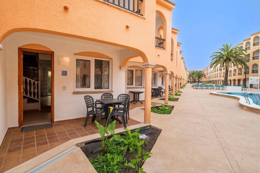 Zdjęcie Apartamentos Turisticos Jardines Del Plaza (ex. Aparthotel Jardines del Plaza) 3*