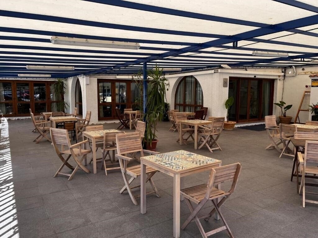 Zdjęcie Blason Junior 2*