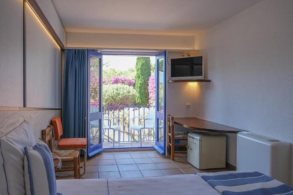 Изображение Hotel Blaumar Cadaques 3*