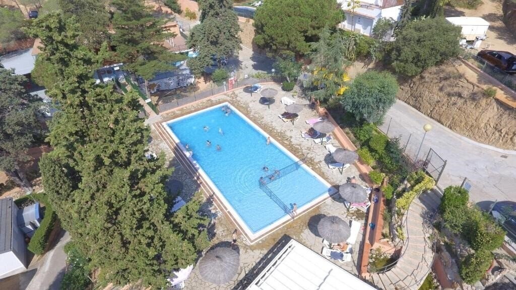 Отель Camping Senia Cala Canyelles (ex. Camping Cala Canyelles) 3*