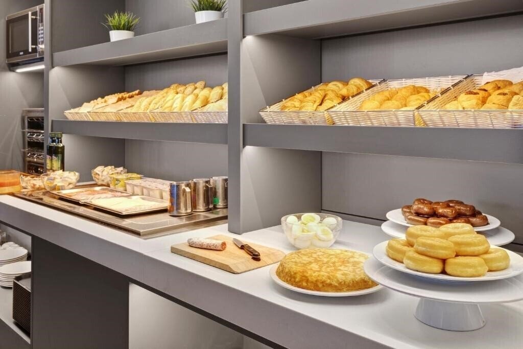 Zdjęcie B&B Hotel Girona 2 (ex. Sidorme Girona Salt) 2*