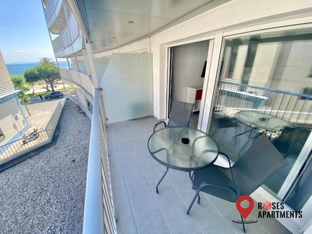 Hotel Apartment Roses 2*