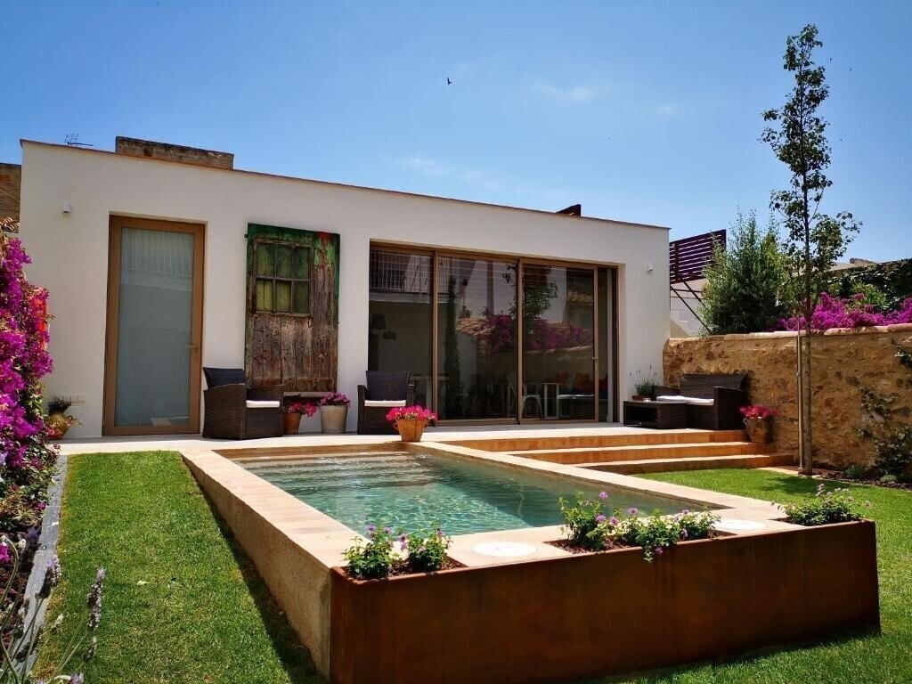 Готель Can Liret 3*