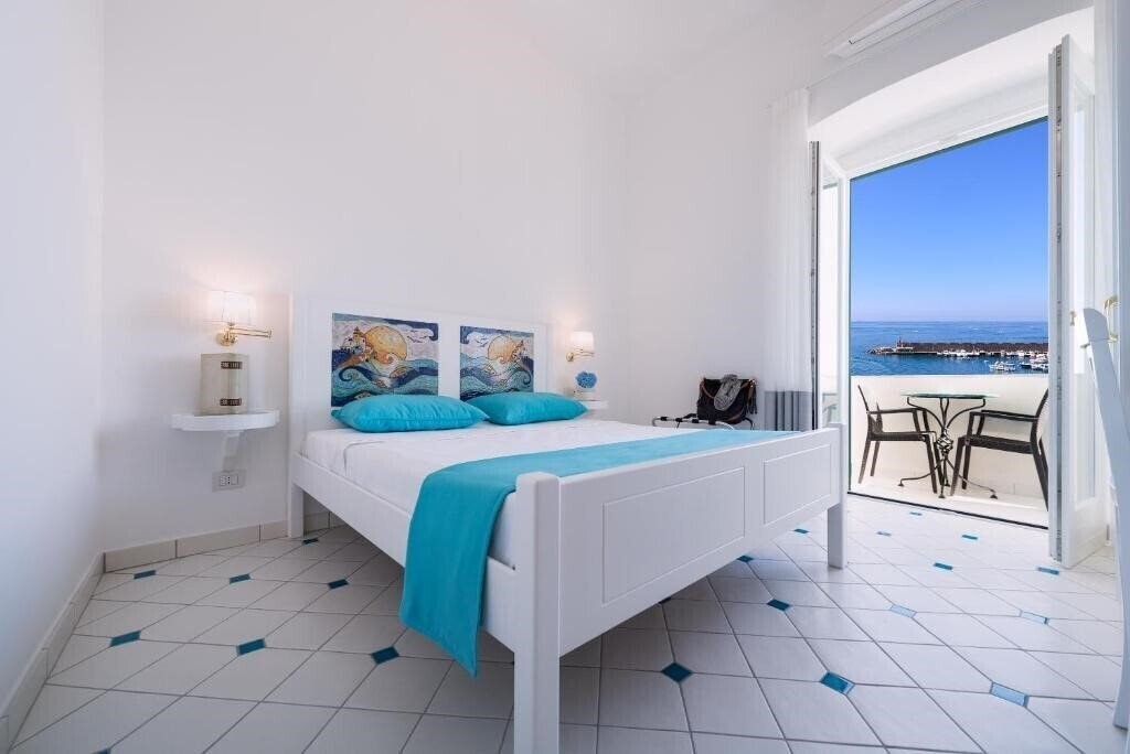 Фото Amalfi 3*