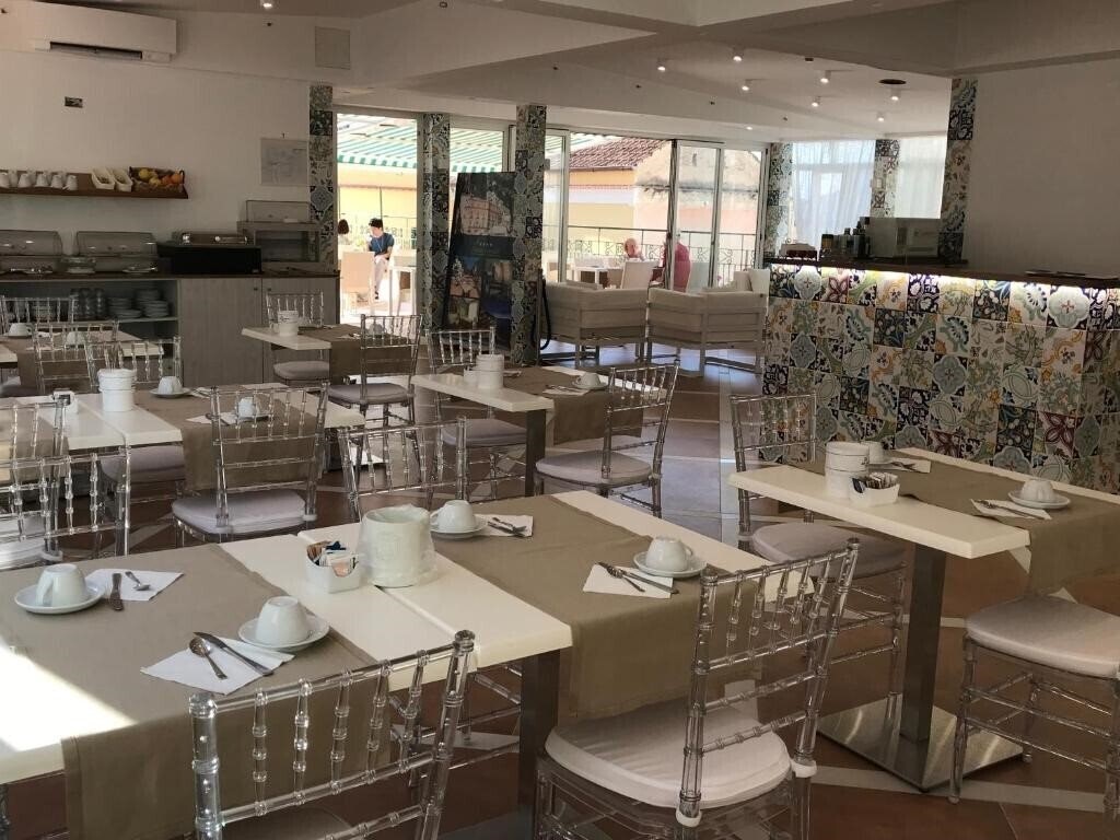 Zdjęcie Amalfi (ex. Hotel Amalfi) 3*