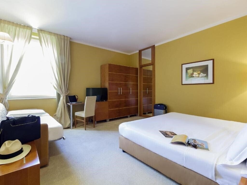 Фото Ibis Styles Bari Giovinazzo (ex. President) 4*