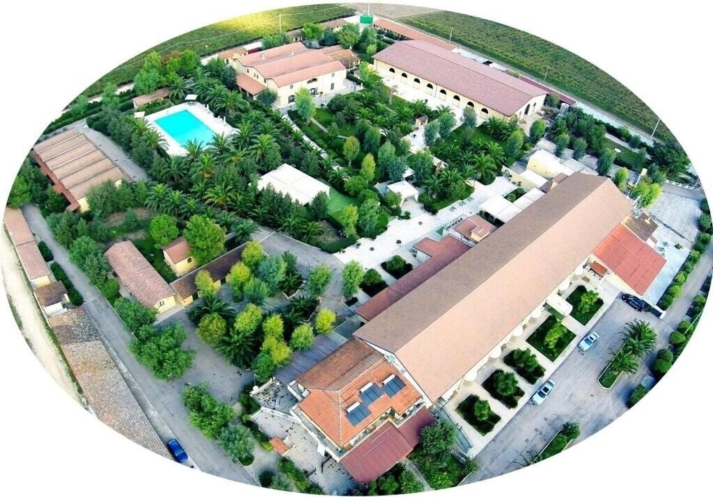 Отель Tenuta San Francesco 4*