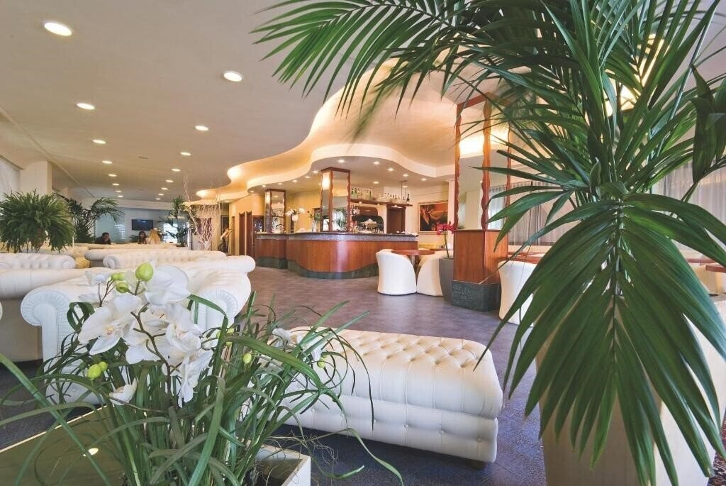 Готель Hotel Foschi-Peninsula 3*