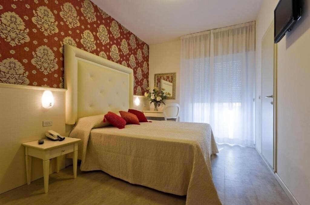 Фото Hotel Foschi-Peninsula 3*