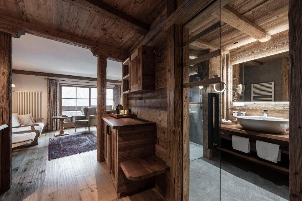 Zdjęcie Charme Hotel Uhrerhof Deur 4*