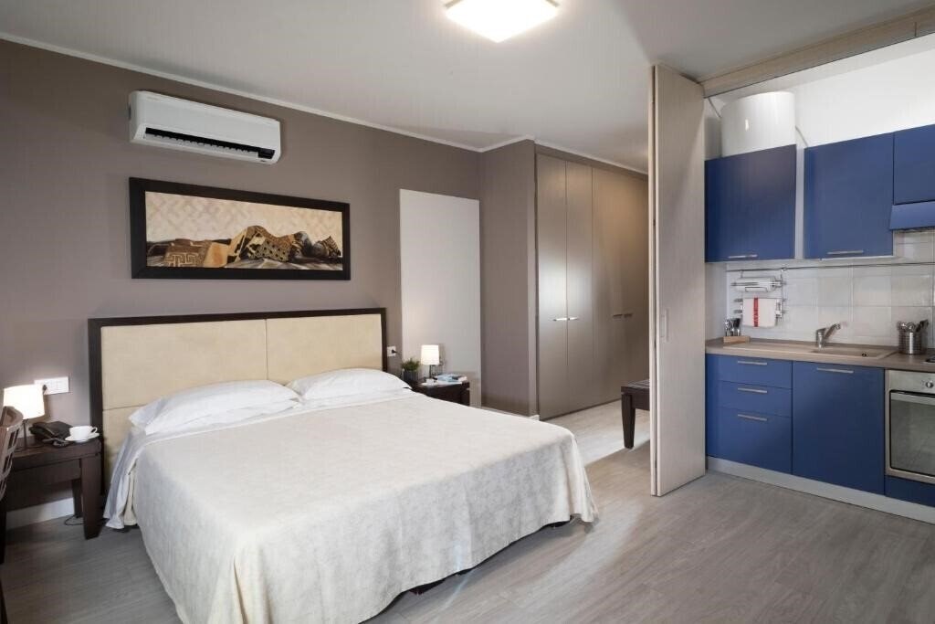 Отель Quadra Key Residence 4*