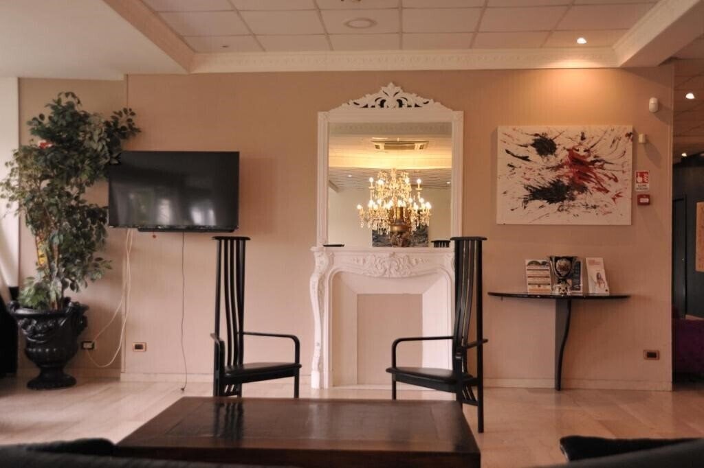 Zdjęcie Domizia Palace 4*