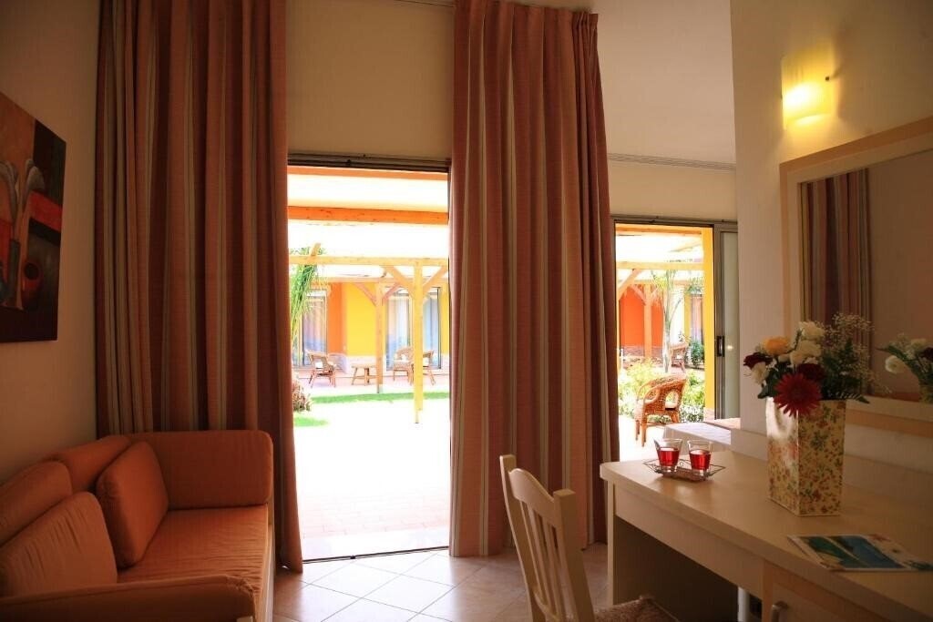 Zdjęcia Baia di Trainiti 3*