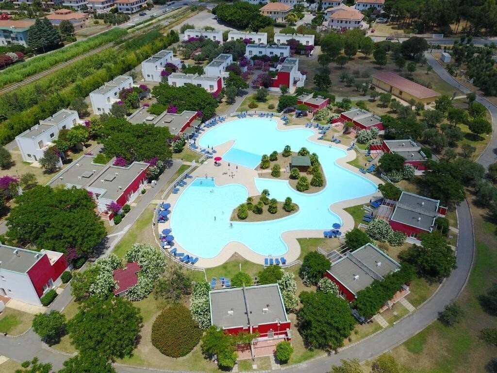Отель Club Esse Sunbeach 4*