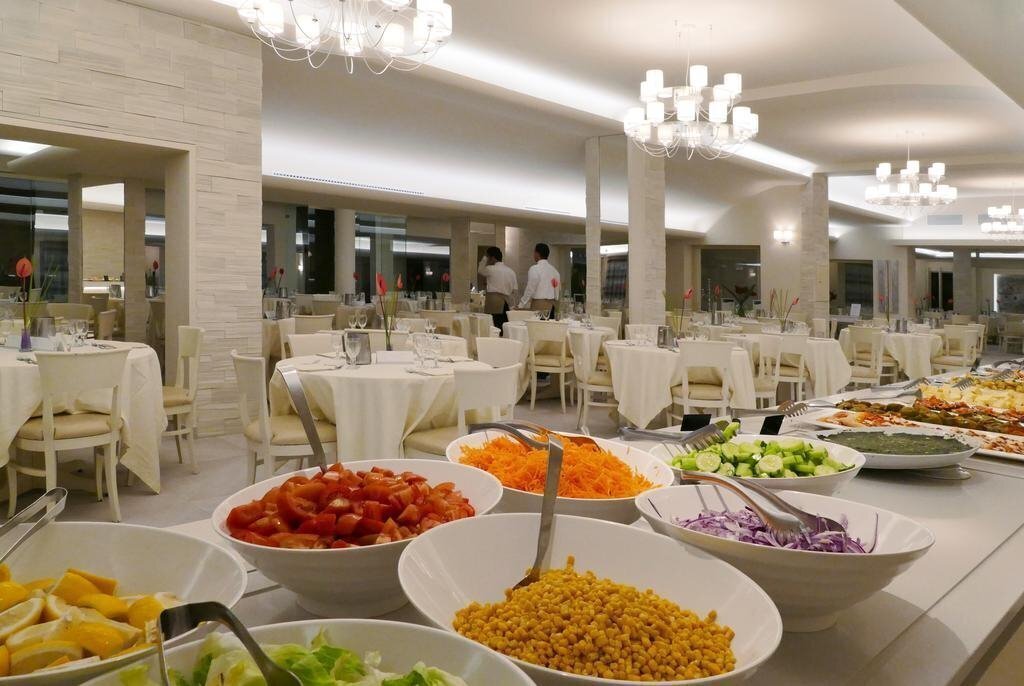 Zdjęcie Scoglio Della Galea Resort 4*