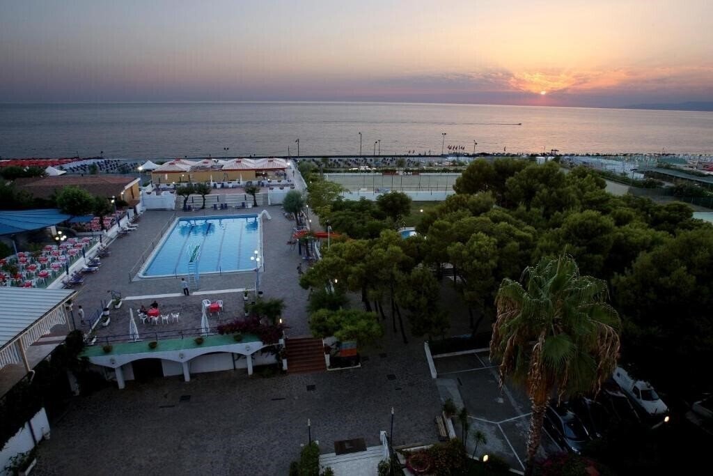 Hotel Santa Caterina Village Scalea 4*