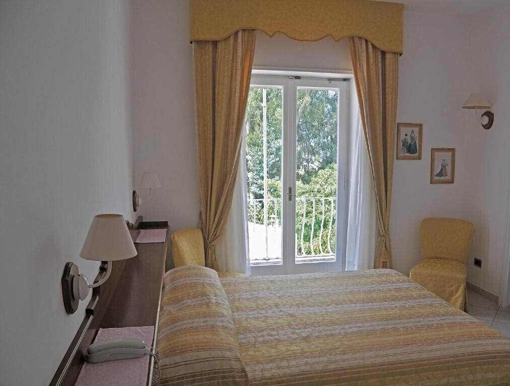 Zdjęcia Biancamaria (Anacapri) 3*