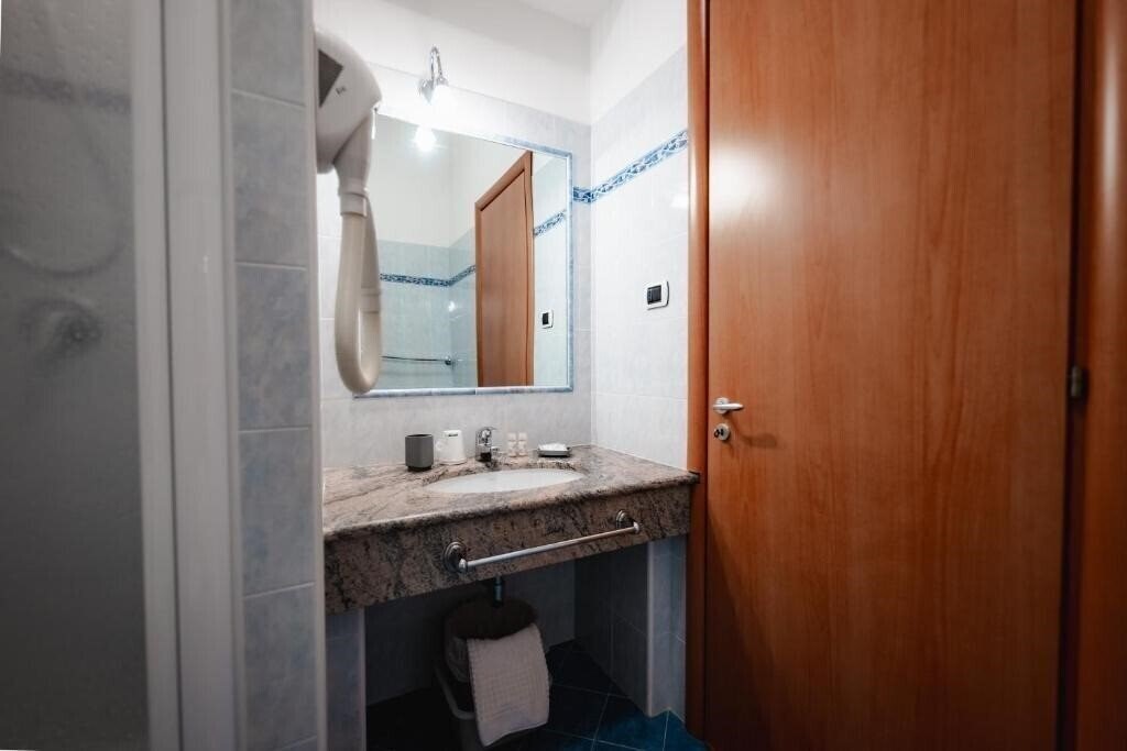 Zdjęcia Torre Ruffa Robinson 3*