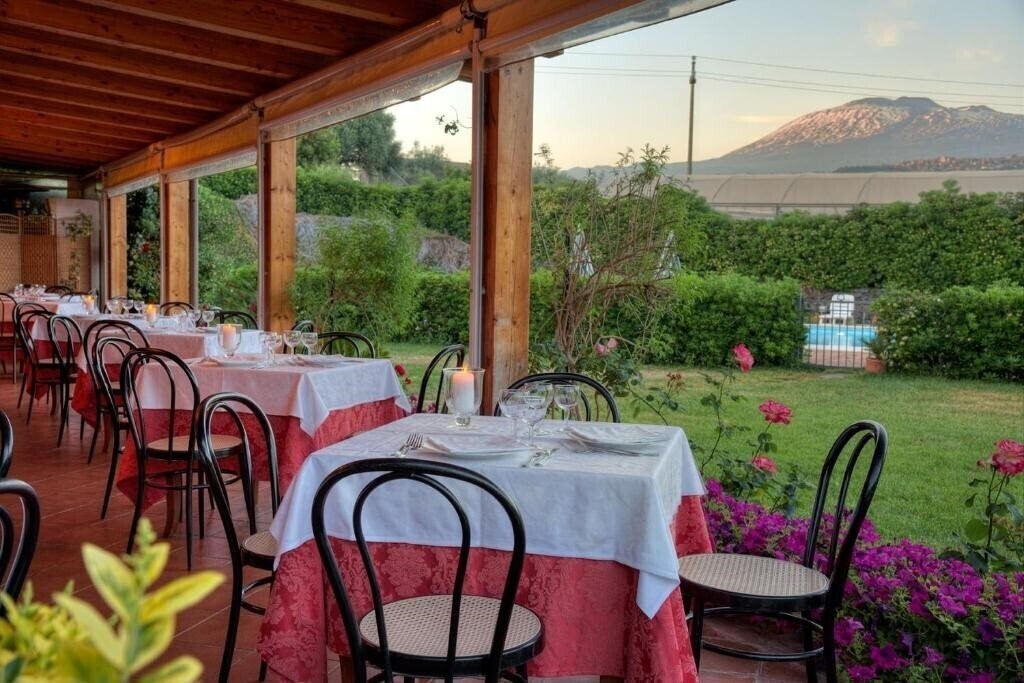 Картинка Agriturismo Corte Aragonese 4*