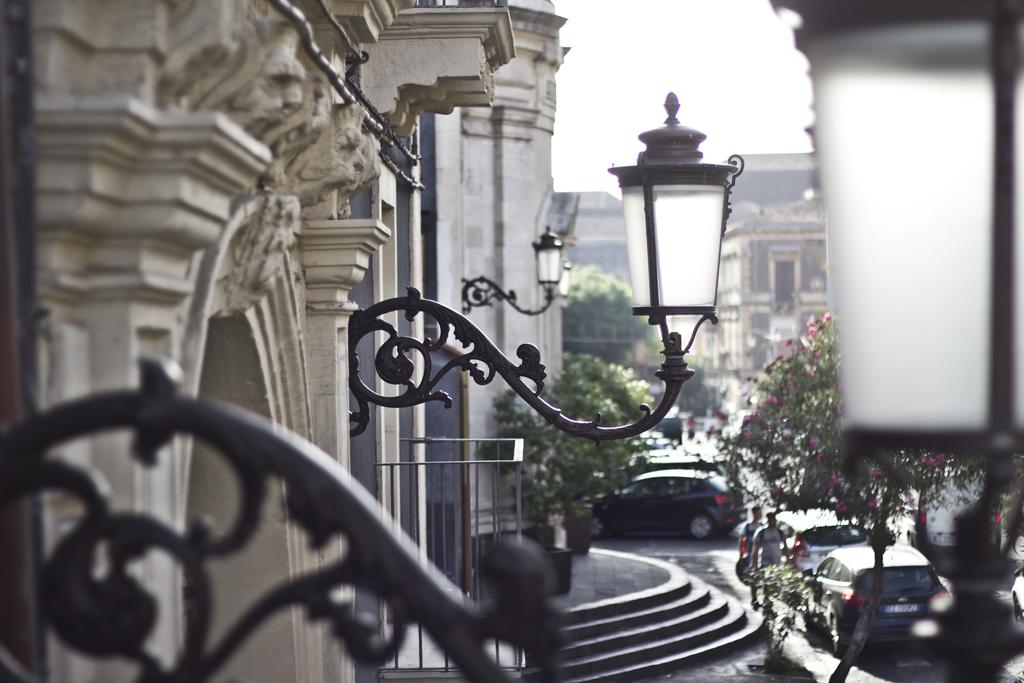 Готель Dimora De Mauro Hotel 4*