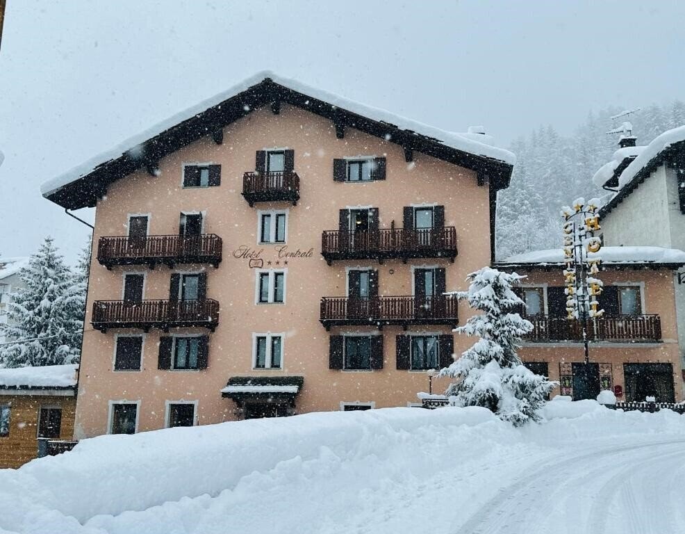 Готель Centrale Courmayeur 3*