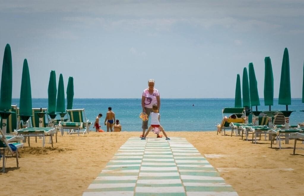 Картинка Rado 3*