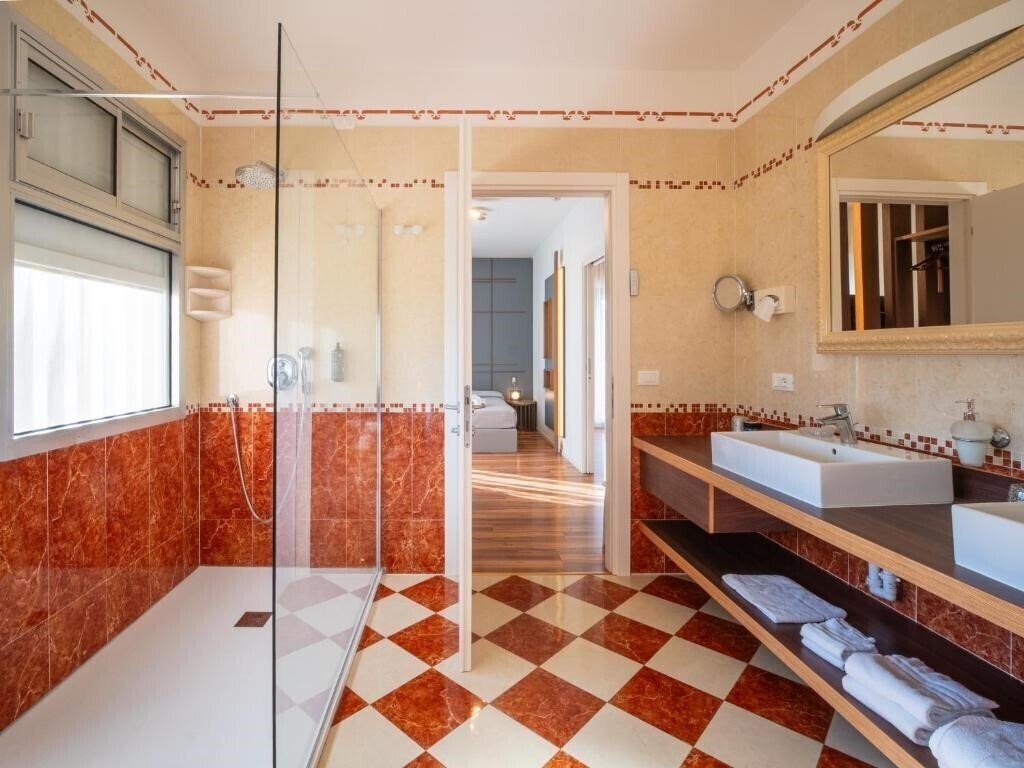 Hotel Carlton 4*