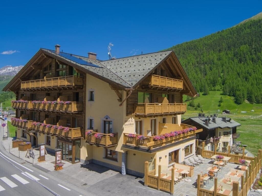 Зображення Amerikan Hotel 4*