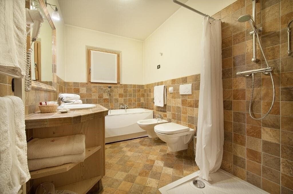 Фотографія Meeting Hotel (Livigno) 4*